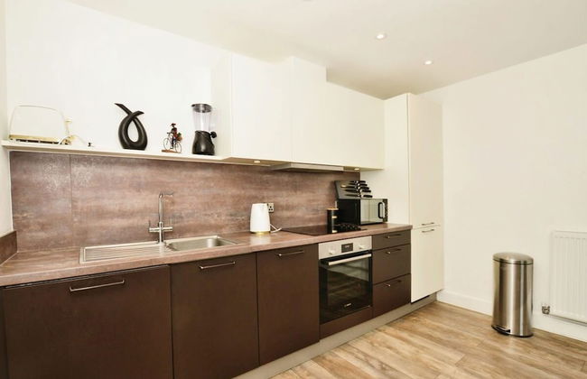 Sleek 2 Bedroom Apartment - Sofa-bed - Ashford - Foto 17