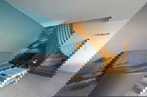 Photo 1 - Tasteful Apartment in Comes With Terrace