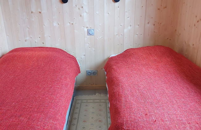 Chalet in Lovely, Rich Forest Setting With a Beautiful View - Foto 6