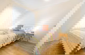 Photo 2 - Contemporary Cove