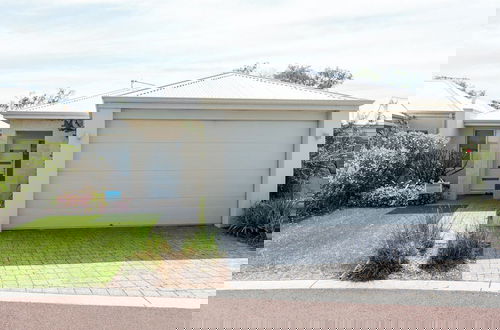 Photo 30 - Contemporary Cove
