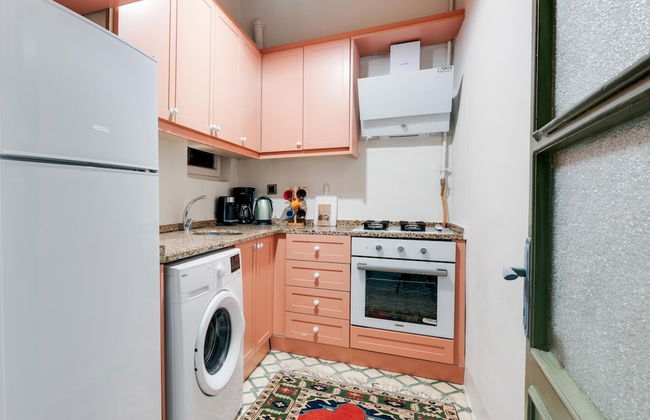 Cozy Flat With Balcony 5 min to Galata Tower - Photo 11