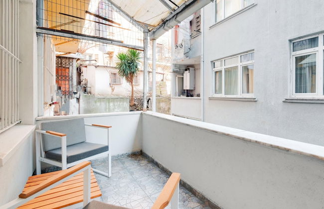 Cozy Flat With Balcony 5 min to Galata Tower - Photo 15