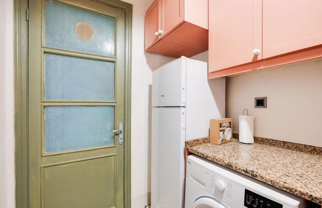 Cozy Flat With Balcony 5 min to Galata Tower - Photo 12