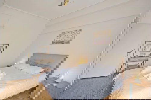 Foto 3 - Meliti in Piraeus With 2 Bedrooms and 1 Bathrooms