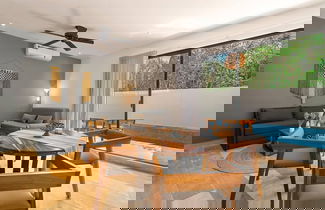 Photo 1 - Great Located 1 Bedroom With Private Pool and Gym