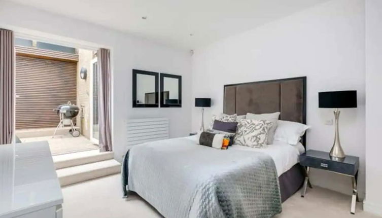 Foto 1 - Beautiful 2 Bedroom Flat With Terrace in Fulham