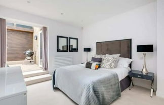 Foto 1 - Beautiful 2 Bedroom Flat With Terrace in Fulham