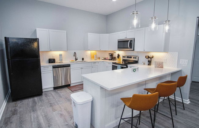 Exceptional 5BR So Close to Riverwalk and Downtown - Photo 13