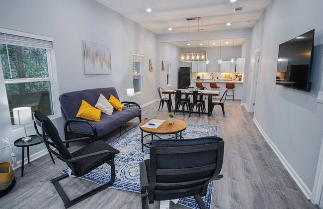 Exceptional 5BR So Close to Riverwalk and Downtown - Photo 15