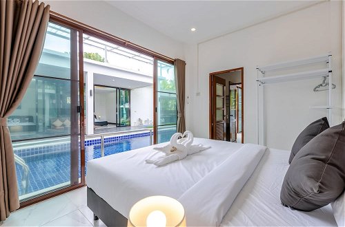 Foto 10 - 4 Bedroom Modern Pool Villa BL10