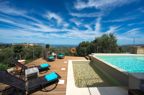 Foto 17 - Villa Cretan View with Heated Swimming Pool