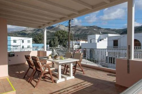 Photo 10 - Naxos Chalkion Beautiful Detsis House With Jacuzzi