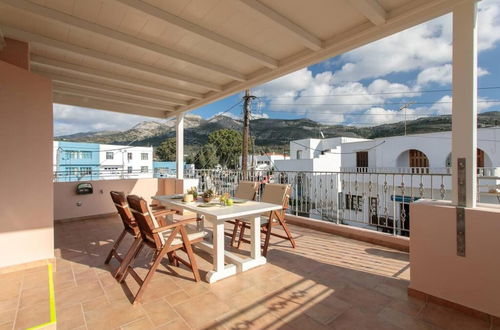 Photo 6 - Naxos Chalkion Beautiful Detsis House With Jacuzzi