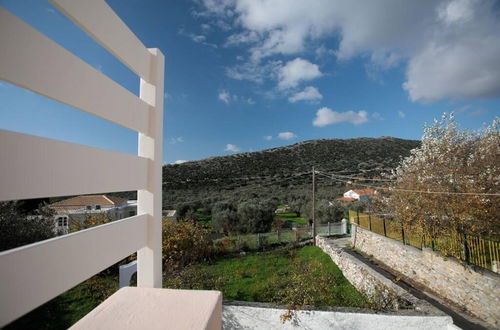 Photo 22 - Naxos Chalkion Beautiful Detsis House With Jacuzzi