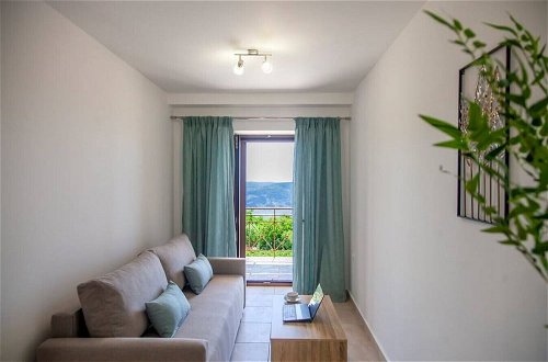 Photo 10 - Agios Petros Apartments 1