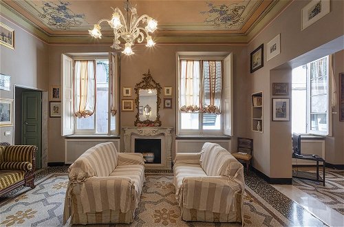 Foto 6 - Fancy Apartment in Palazzo Grimaldi by Wonderful Italy