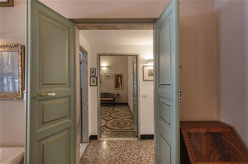 Foto 9 - Fancy Apartment in Palazzo Grimaldi by Wonderful Italy