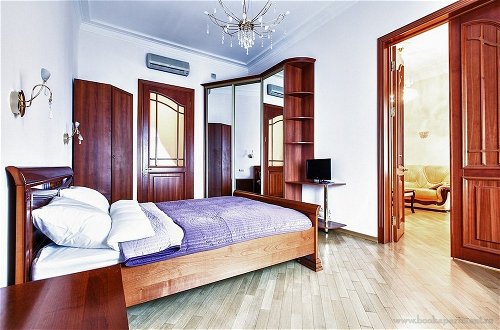 Foto 2 - Miracle Premium Apartments Smolenskiy 3