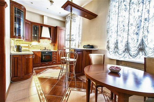 Photo 7 - Miracle Premium Apartments Smolenskiy 3
