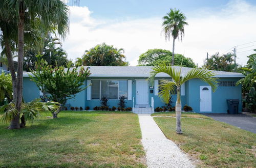 Photo 23 - Cozy House With Patio, Fireplace, Parking - Hollywood, Florida