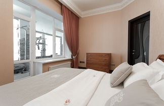 Photo 3 - Royal Apartment Uspenskaya 12