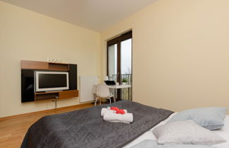 Photo 3 - Warsaw Apartment With Parking by Renters