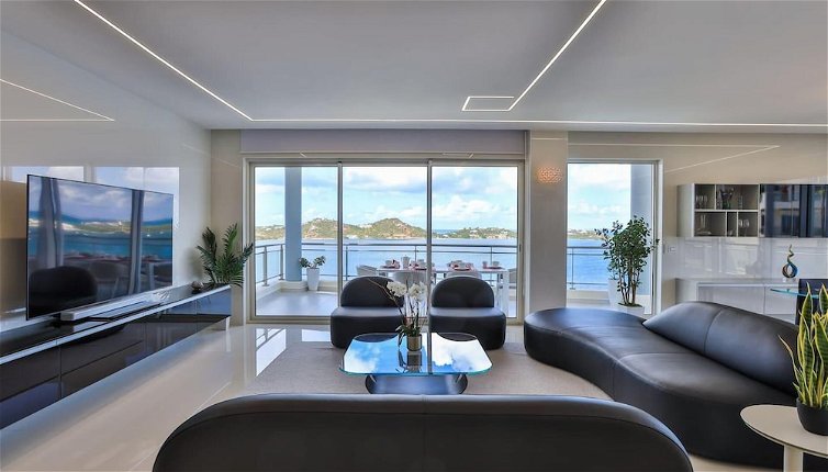 Photo 1 - Serenity Penthouse - The Pinnacle of Luxury