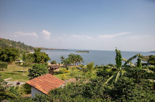 Foto 32 - room in Lodge - Find a Quiet Beach Resort at Rushel Kivu Resort