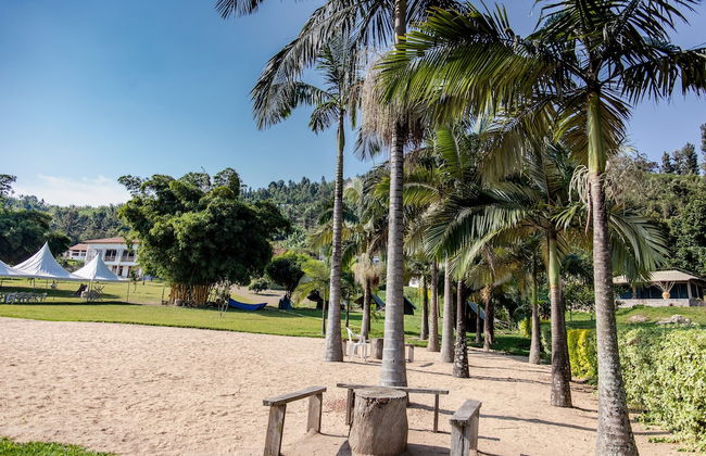 Room in Lodge - Find a Quiet Beach Resort at Rushel Kivu Resort! - Foto 25