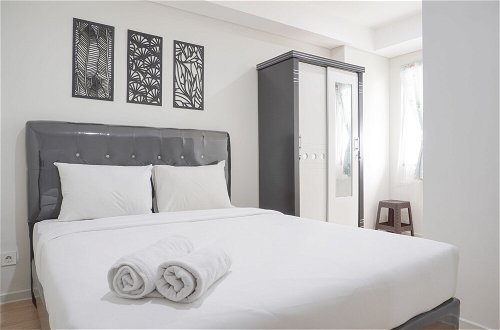 Photo 5 - Nice And Comfort 2Br At Daan Mogot City Apartment
