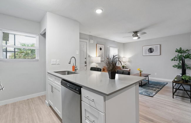 Modern 1BR Near UT Hyde Park Evonify - Foto 9