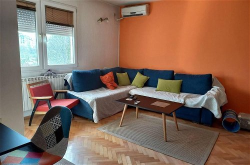 Foto 1 - Stunning Color 1-bed Apartment in Skopje