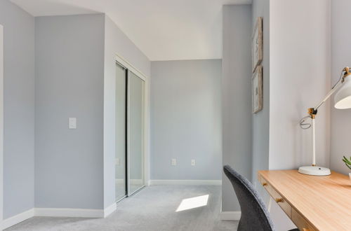 Photo 3 - Central 3BDR Townhouse in Downsview Park