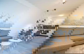 Foto 1 - Apartment With Balcony on the Slope