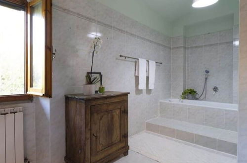 Foto 18 - Belvilla by OYO Tasteful Villa With Bubble Bath