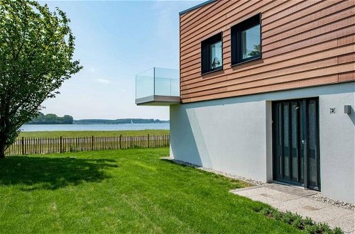 Foto 18 - Detached Villa With Views Over Lake Veere