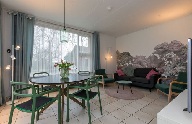 Cozy 4-person Stay at Rustenpolder - Foto 9