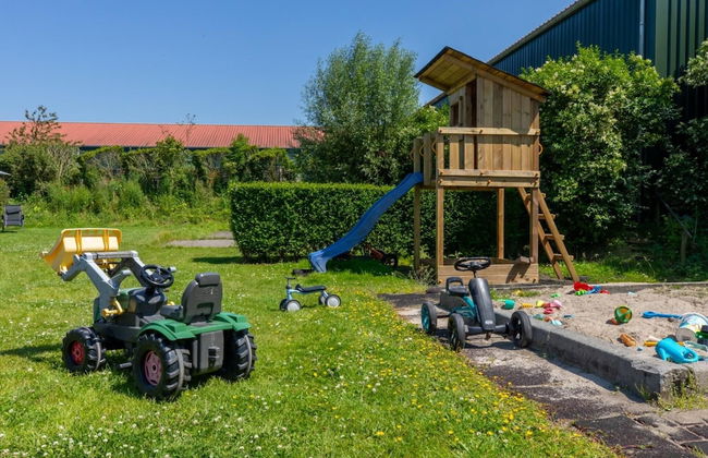 Cozy 4-person Stay at Rustenpolder - Foto 10