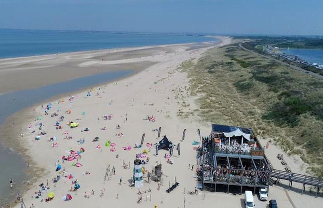 Cozy 4-person Stay at Rustenpolder - Photo 35