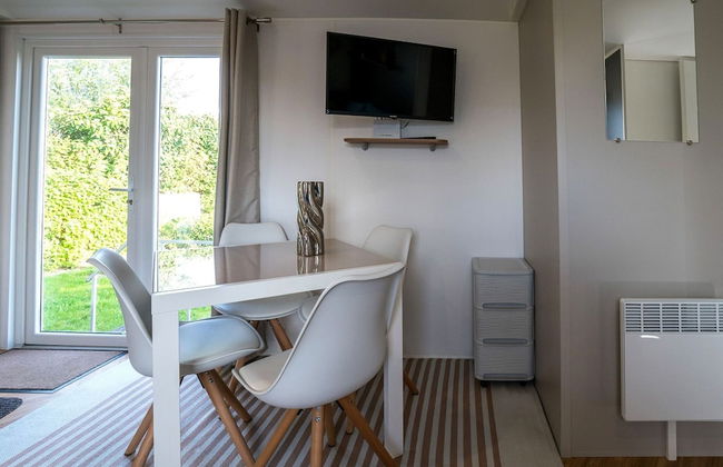 Chalet in Oostkapelle Near Beach & Pool - Foto 26