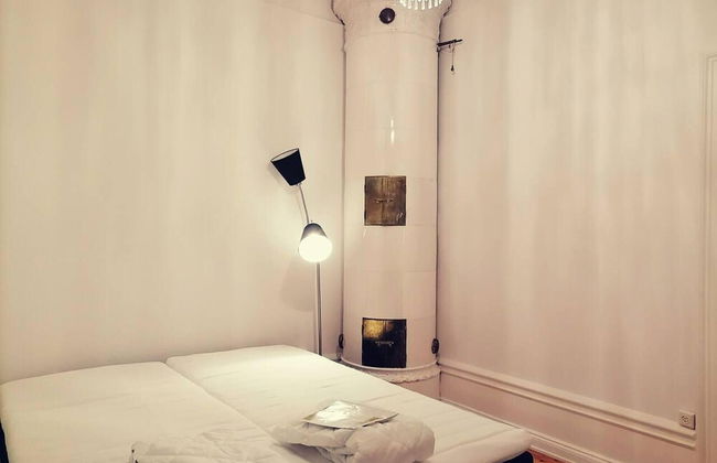 Beautiful 1-bed Apartment in Stockholm - Photo 2