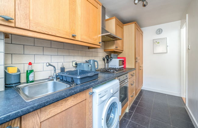 Crawley Pet Friendly 1-Bedroom Apartment - Foto 7