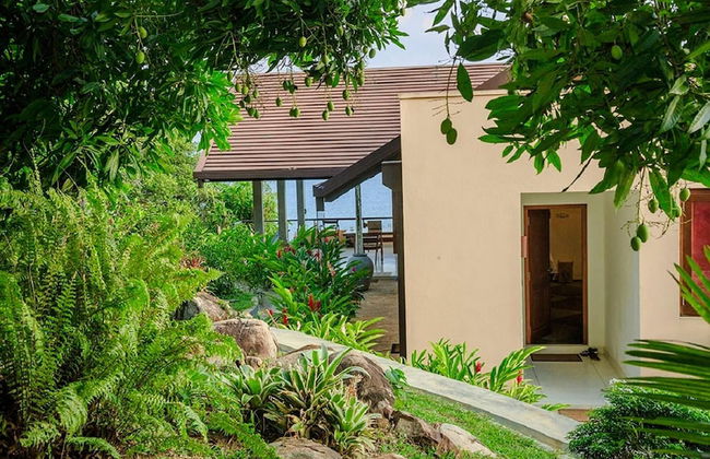 Elevated Villa Overlooking Tranquil Koggala Lake - Foto 25