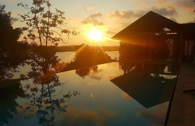 Elevated Villa Overlooking Tranquil Koggala Lake - Foto 26