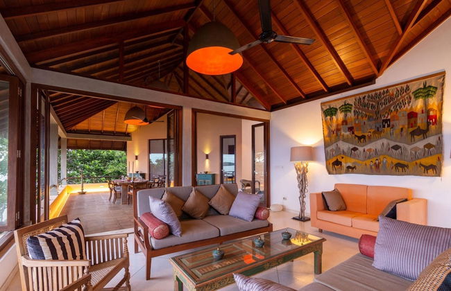 Elevated Villa Overlooking Tranquil Koggala Lake - Foto 11
