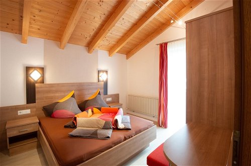 Photo 2 - Beautiful Holiday Apartment in Umhausen With two Balconies