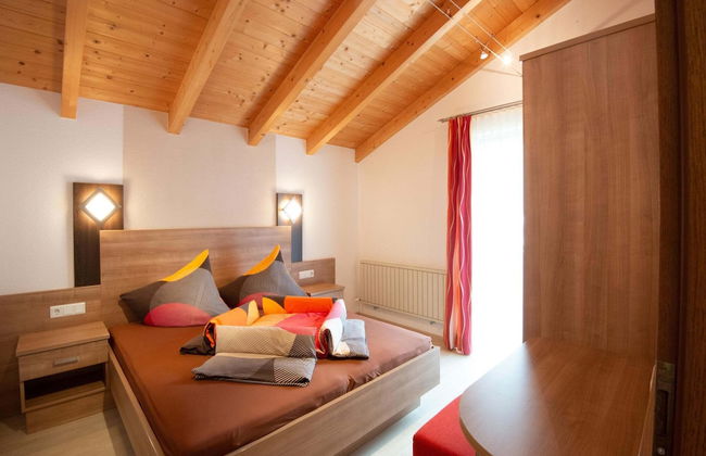 Beautiful Holiday Apartment in Umhausen With two Balconies - Foto 3