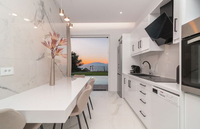 Cavo Mare Mirazur Luxury Retreat - Photo 6