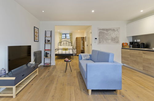 Photo 14 - Luxury one Bedroom Greenwich Studio Apartment Near Canary Wharf by Underthedoormat